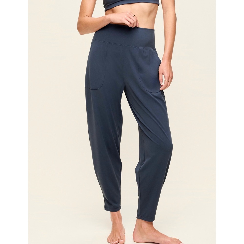 Old Navy Womens High-Waisted StudioSmooth Go-Dry Jogger Pants Blue Medium